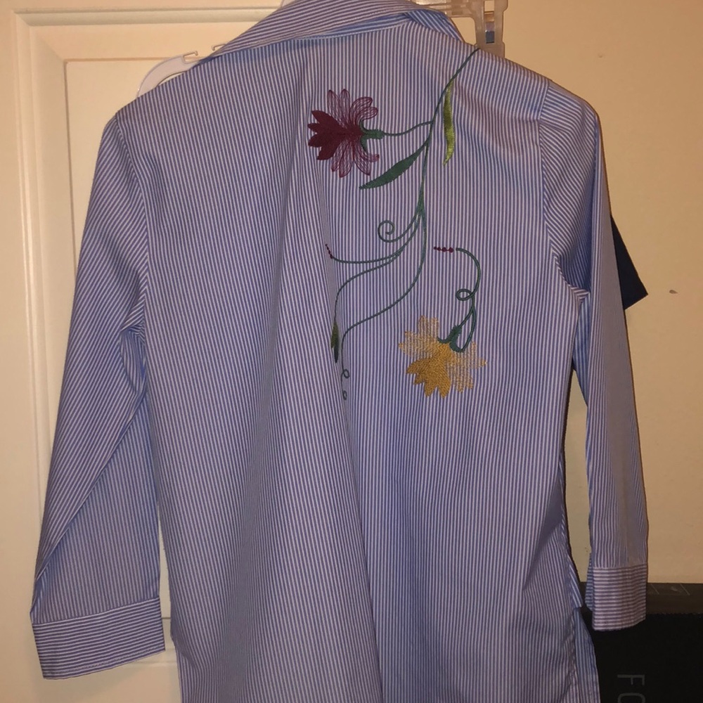 Top - Picture 3 of 3
